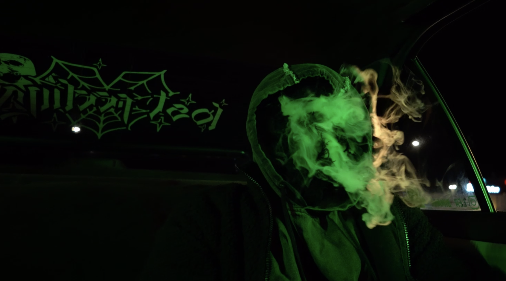 North Face – Clip